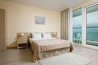 Гостиница Sanremo Сочи Двухместный номер Делюкс с 1 кроватью и видом на море-2